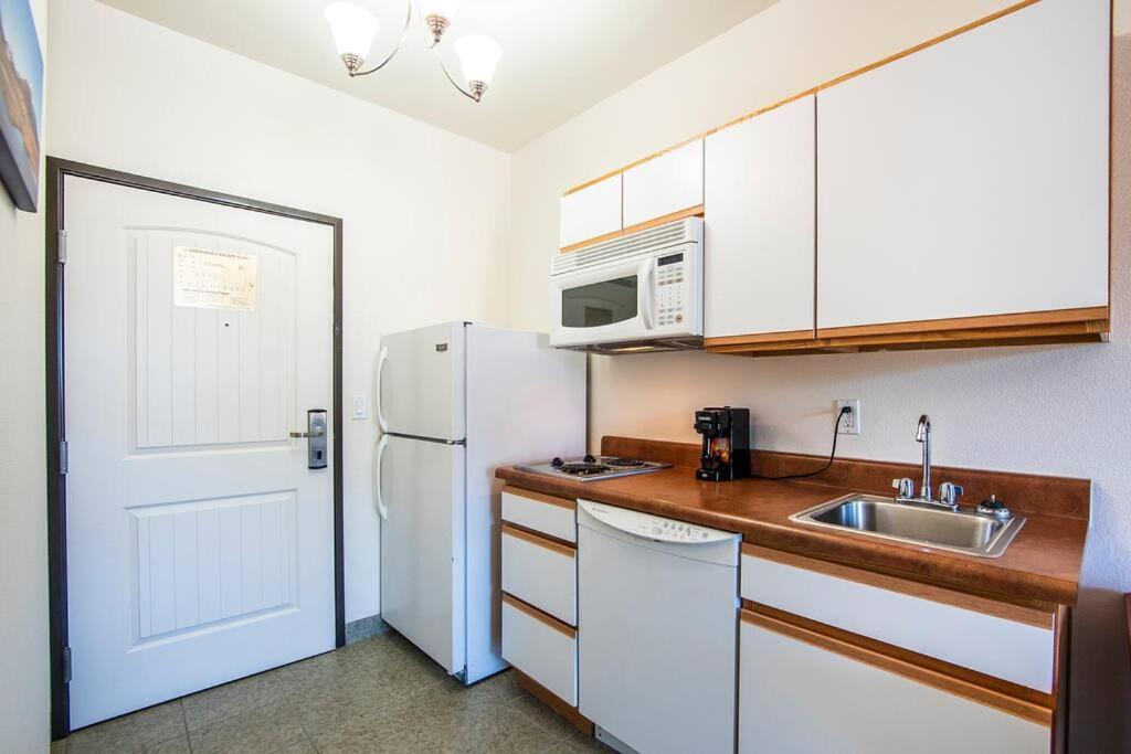 Vistas 115 - Modern Luxury Amenities Sleeps 4 * Sierra Vista